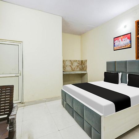 Hotel O J.D Kings Faridabad Exteriör bild