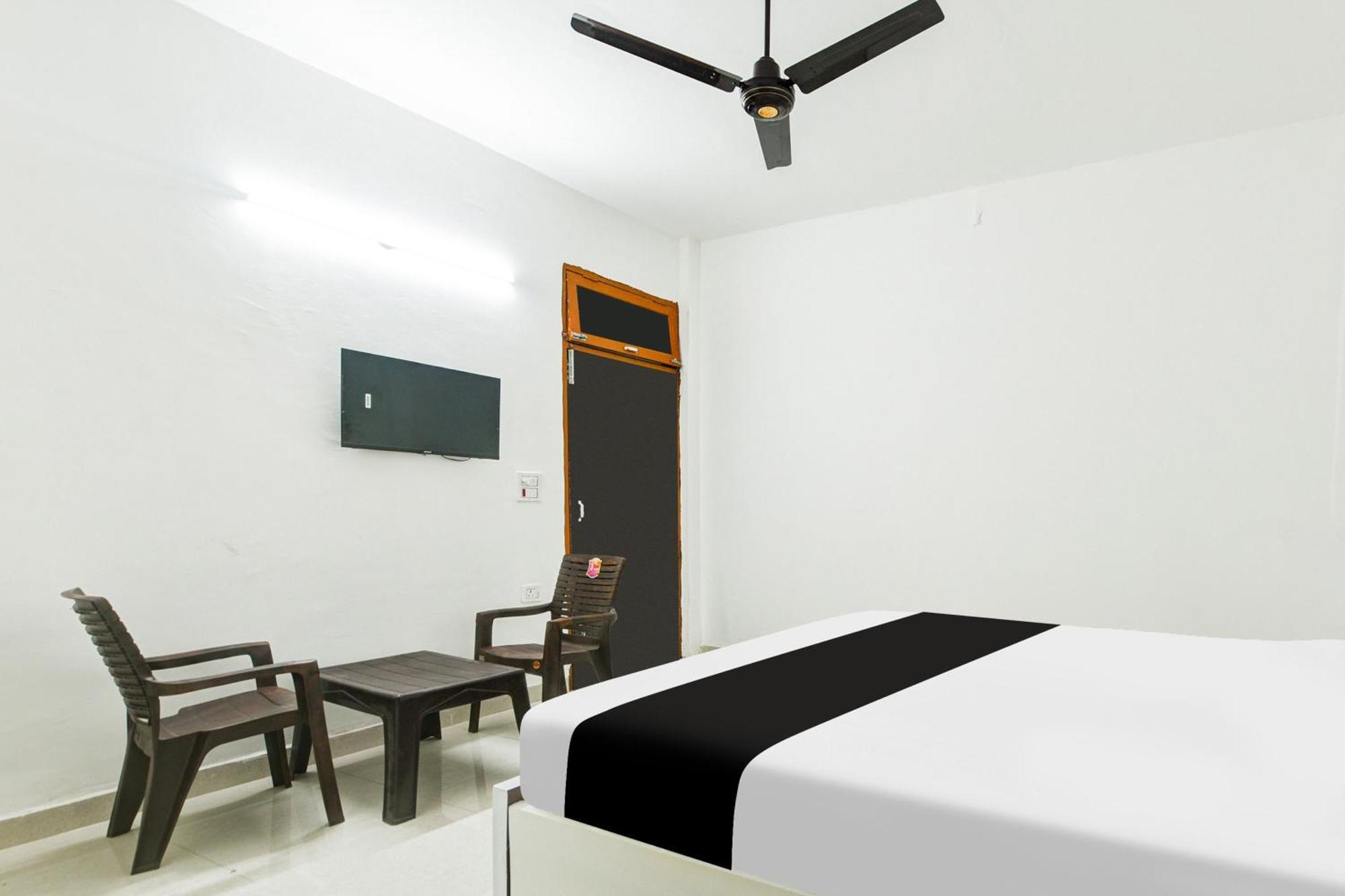 Hotel O J.D Kings Faridabad Exteriör bild