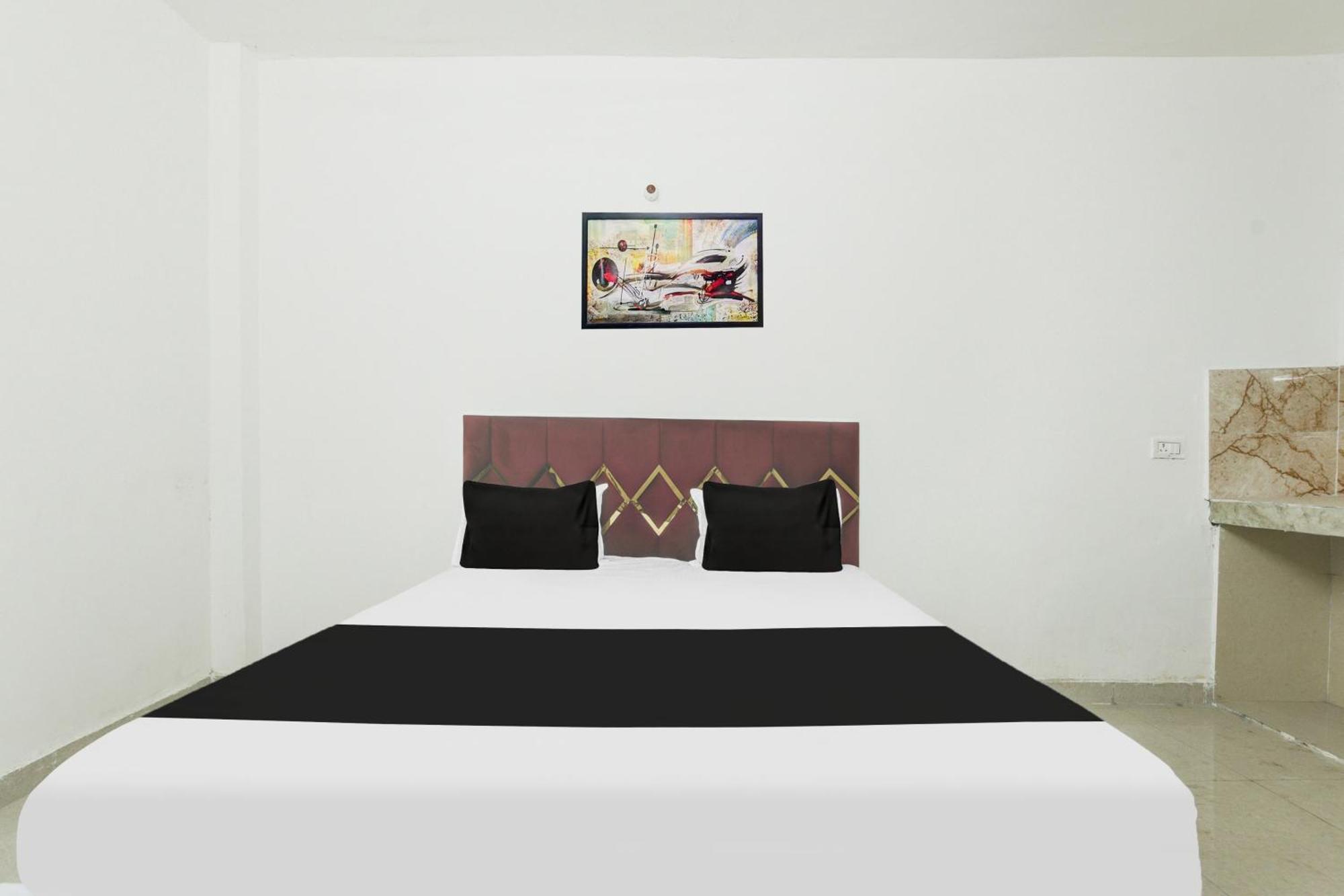 Hotel O J.D Kings Faridabad Exteriör bild
